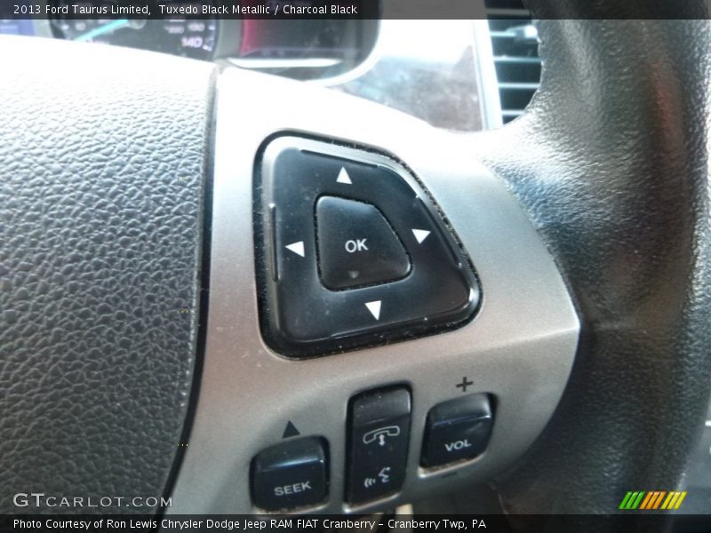 Tuxedo Black Metallic / Charcoal Black 2013 Ford Taurus Limited