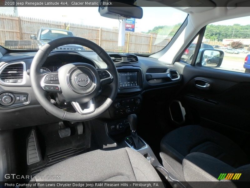 Glacier Metallic / Black 2018 Jeep Renegade Latitude 4x4