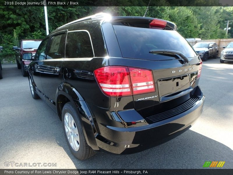 Pitch Black / Black 2018 Dodge Journey SE