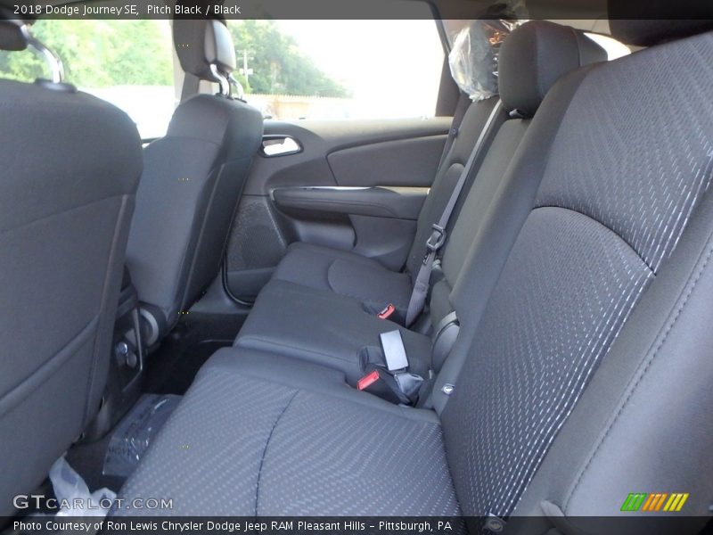 Pitch Black / Black 2018 Dodge Journey SE