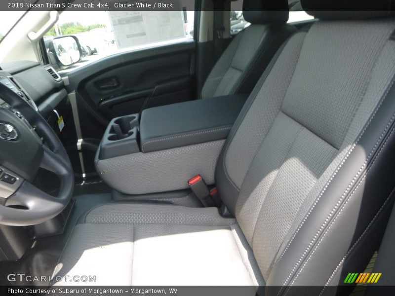 Glacier White / Black 2018 Nissan Titan S Crew Cab 4x4