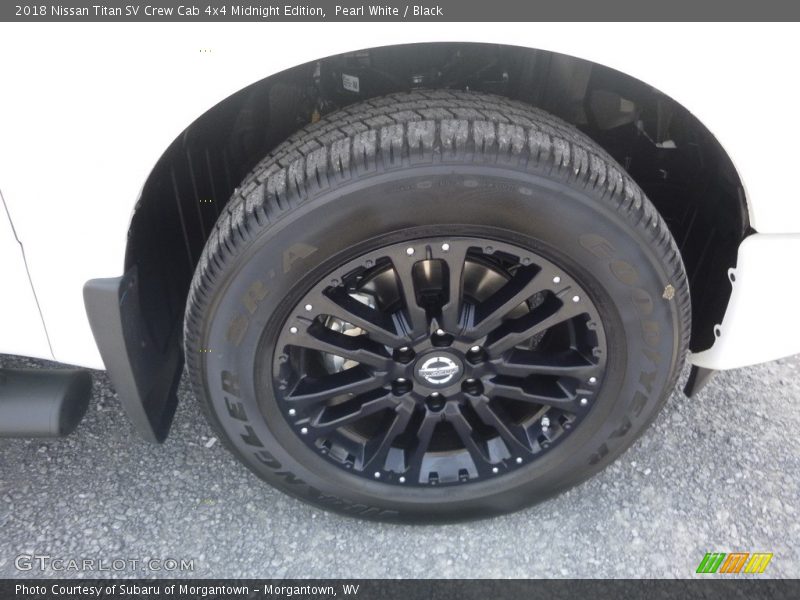  2018 Titan SV Crew Cab 4x4 Midnight Edition Wheel