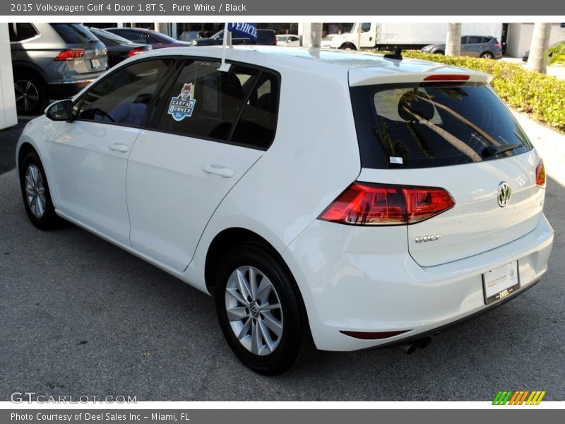Pure White / Black 2015 Volkswagen Golf 4 Door 1.8T S
