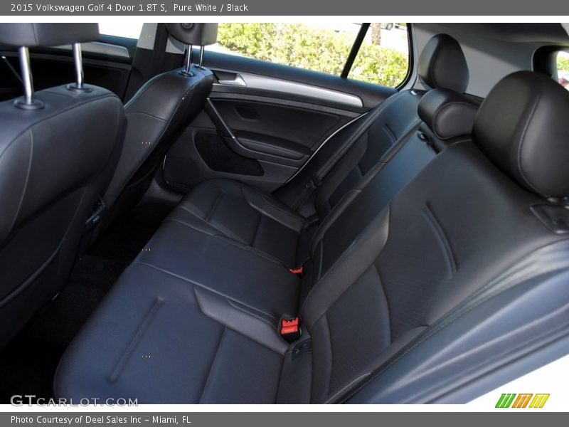 Pure White / Black 2015 Volkswagen Golf 4 Door 1.8T S