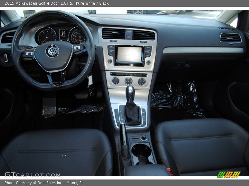 Pure White / Black 2015 Volkswagen Golf 4 Door 1.8T S