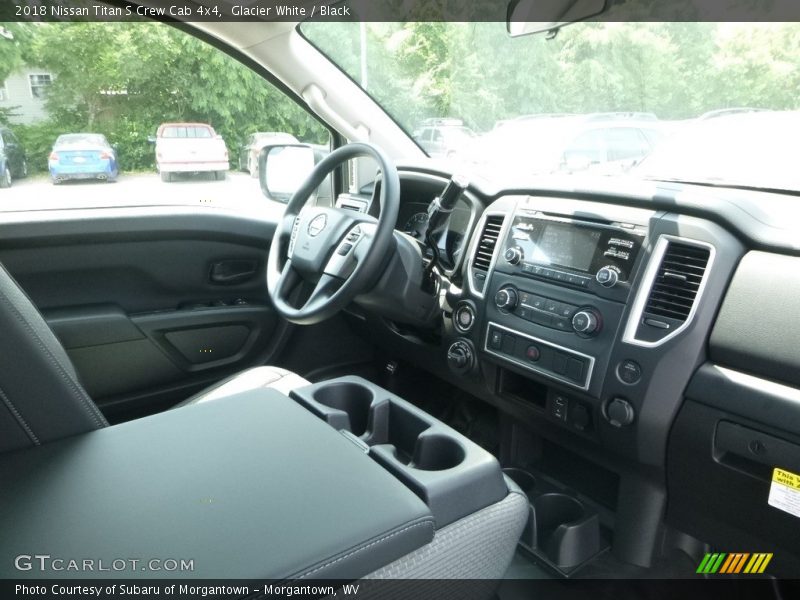 Glacier White / Black 2018 Nissan Titan S Crew Cab 4x4