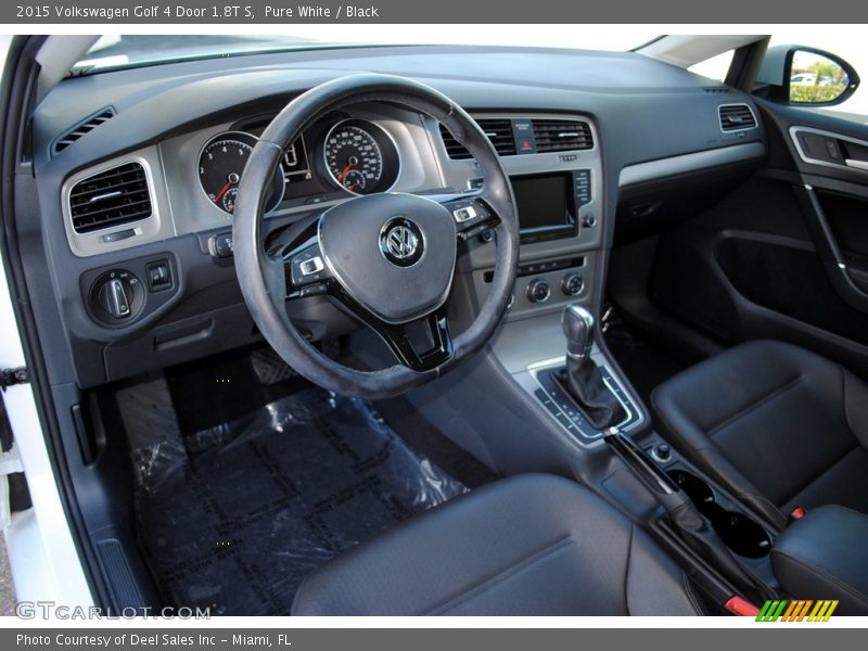 Pure White / Black 2015 Volkswagen Golf 4 Door 1.8T S