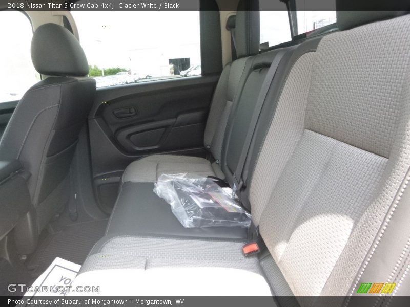 Glacier White / Black 2018 Nissan Titan S Crew Cab 4x4