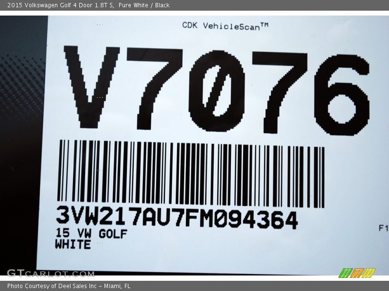 Pure White / Black 2015 Volkswagen Golf 4 Door 1.8T S
