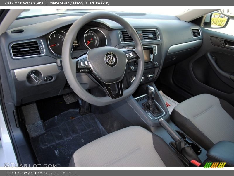 White Silver / Black/Palladium Gray 2017 Volkswagen Jetta S