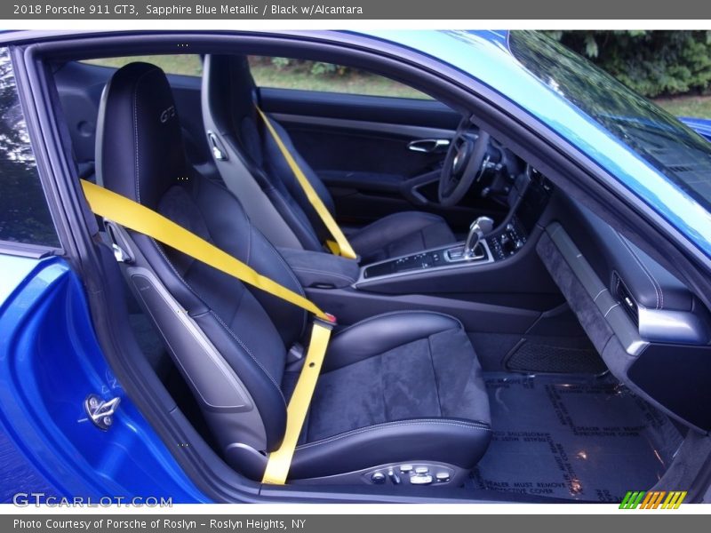 Front Seat of 2018 911 GT3