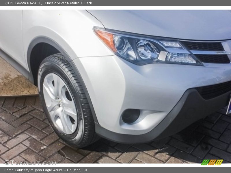 Classic Silver Metallic / Black 2015 Toyota RAV4 LE