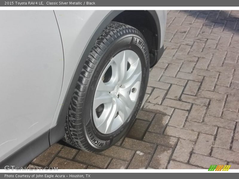 Classic Silver Metallic / Black 2015 Toyota RAV4 LE