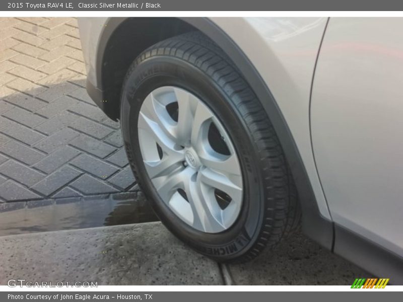Classic Silver Metallic / Black 2015 Toyota RAV4 LE