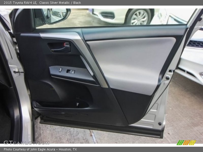 Classic Silver Metallic / Black 2015 Toyota RAV4 LE