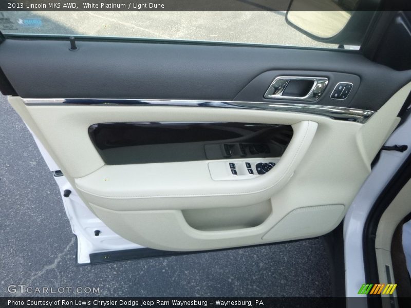 White Platinum / Light Dune 2013 Lincoln MKS AWD