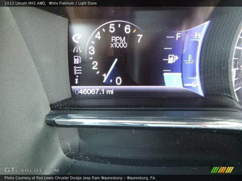 White Platinum / Light Dune 2013 Lincoln MKS AWD