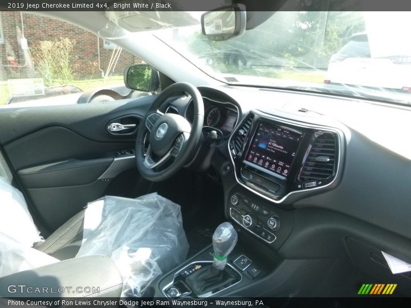 Bright White / Black 2019 Jeep Cherokee Limited 4x4