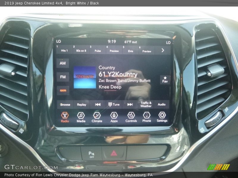 Bright White / Black 2019 Jeep Cherokee Limited 4x4