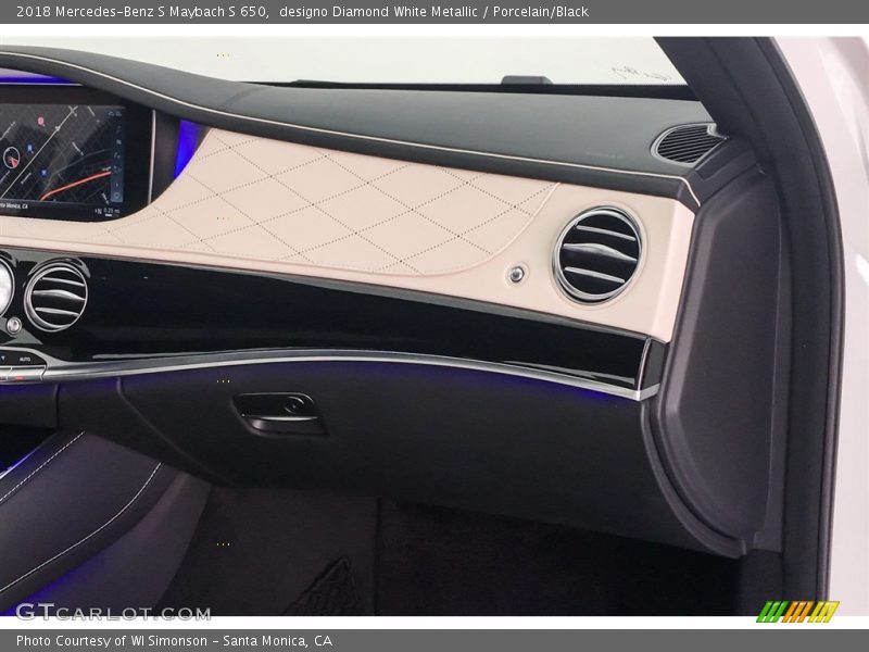 designo Diamond White Metallic / Porcelain/Black 2018 Mercedes-Benz S Maybach S 650