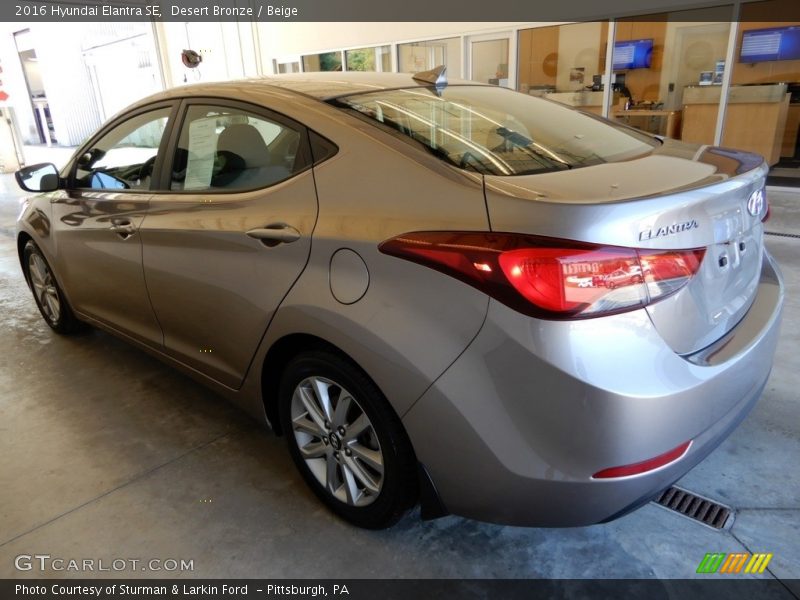 Desert Bronze / Beige 2016 Hyundai Elantra SE