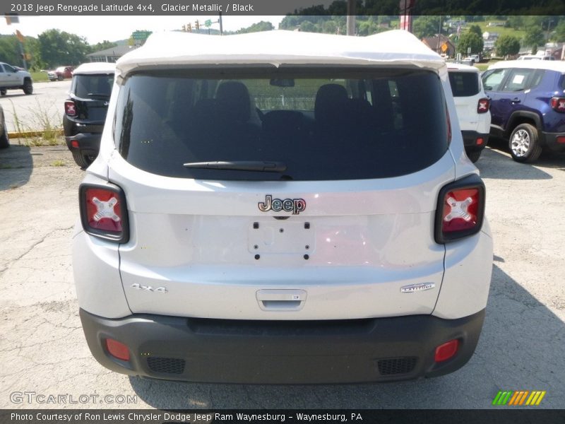 Glacier Metallic / Black 2018 Jeep Renegade Latitude 4x4