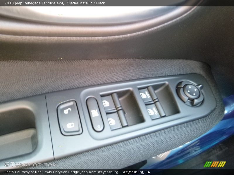 Glacier Metallic / Black 2018 Jeep Renegade Latitude 4x4