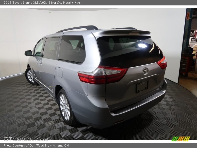Silver Sky Metallic / Ash 2015 Toyota Sienna XLE AWD