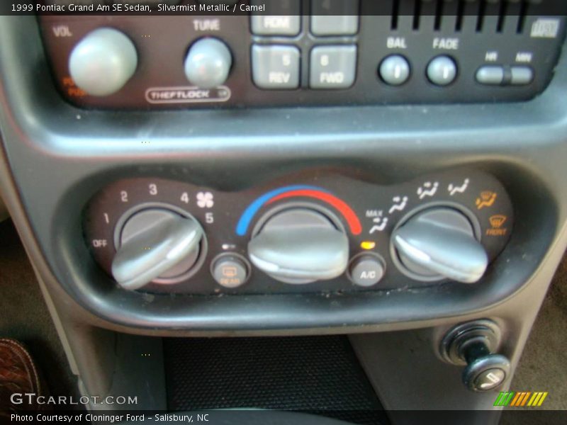 Silvermist Metallic / Camel 1999 Pontiac Grand Am SE Sedan