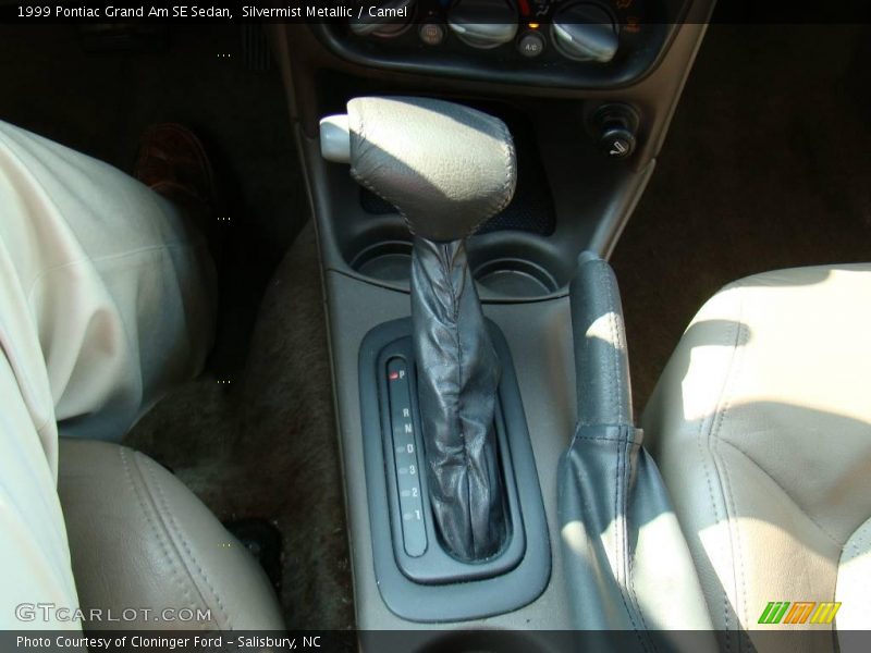 Silvermist Metallic / Camel 1999 Pontiac Grand Am SE Sedan