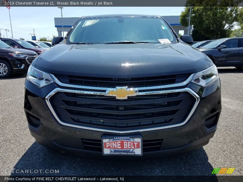 Mosaic Black Metallic / Jet Black 2019 Chevrolet Traverse LS