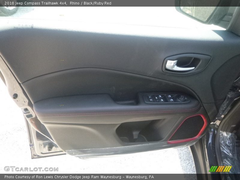 Rhino / Black/Ruby Red 2018 Jeep Compass Trailhawk 4x4