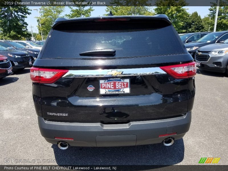 Mosaic Black Metallic / Jet Black 2019 Chevrolet Traverse LS