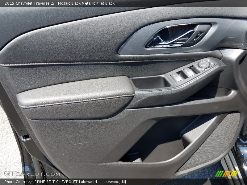 Mosaic Black Metallic / Jet Black 2019 Chevrolet Traverse LS