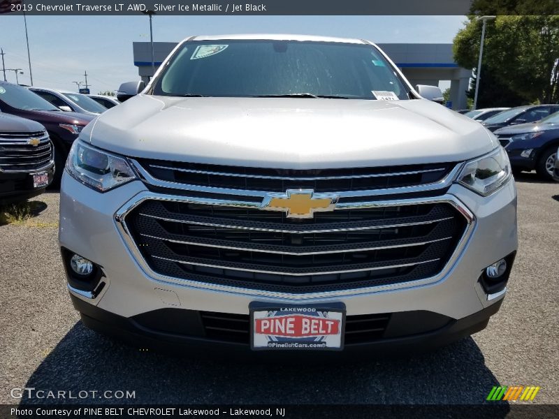 Silver Ice Metallic / Jet Black 2019 Chevrolet Traverse LT AWD