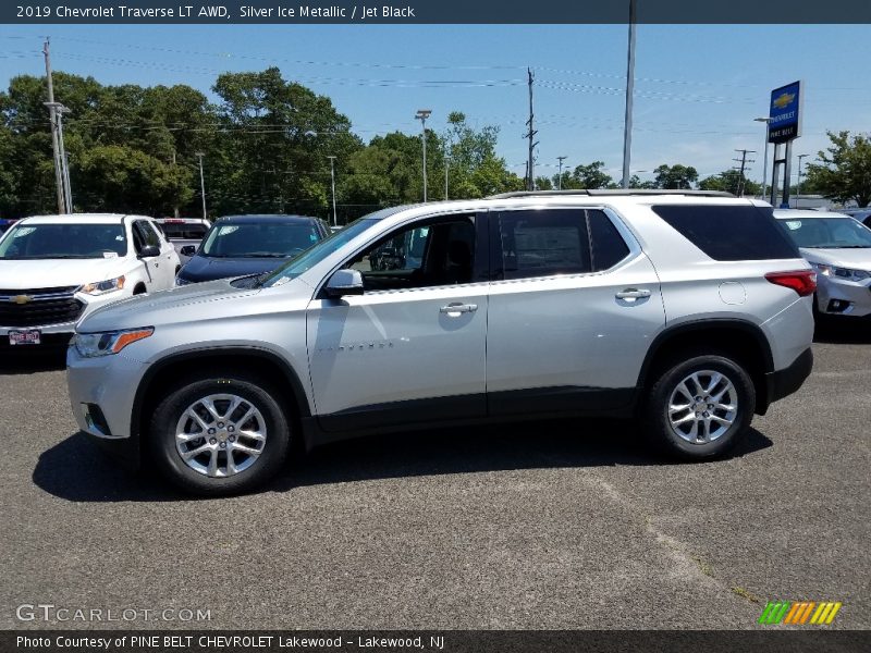 Silver Ice Metallic / Jet Black 2019 Chevrolet Traverse LT AWD