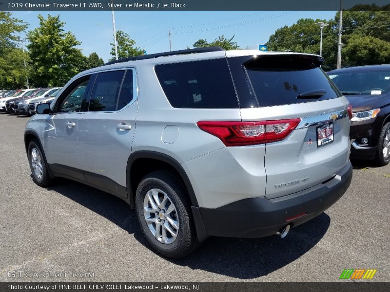 Silver Ice Metallic / Jet Black 2019 Chevrolet Traverse LT AWD