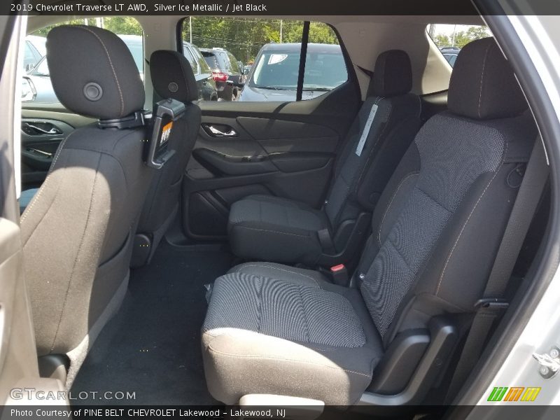 Silver Ice Metallic / Jet Black 2019 Chevrolet Traverse LT AWD