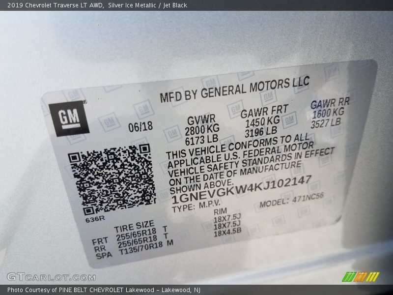 Silver Ice Metallic / Jet Black 2019 Chevrolet Traverse LT AWD