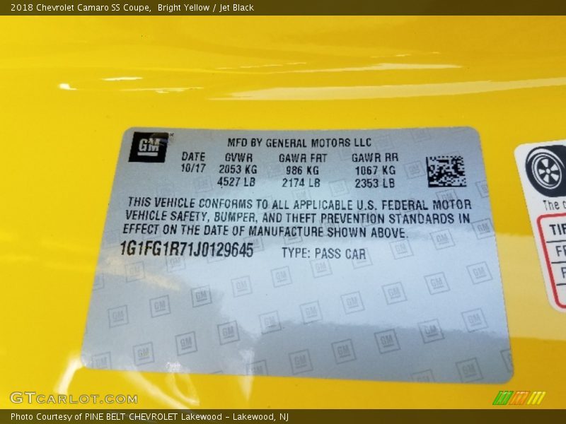 Bright Yellow / Jet Black 2018 Chevrolet Camaro SS Coupe