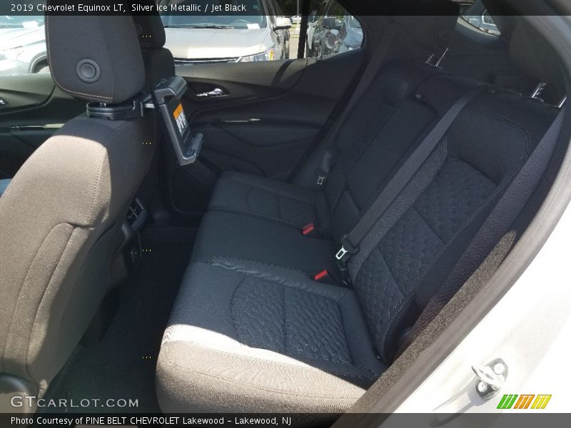 Silver Ice Metallic / Jet Black 2019 Chevrolet Equinox LT