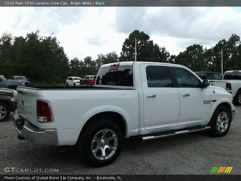 Bright White / Black 2018 Ram 1500 Laramie Crew Cab