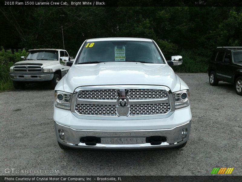 Bright White / Black 2018 Ram 1500 Laramie Crew Cab