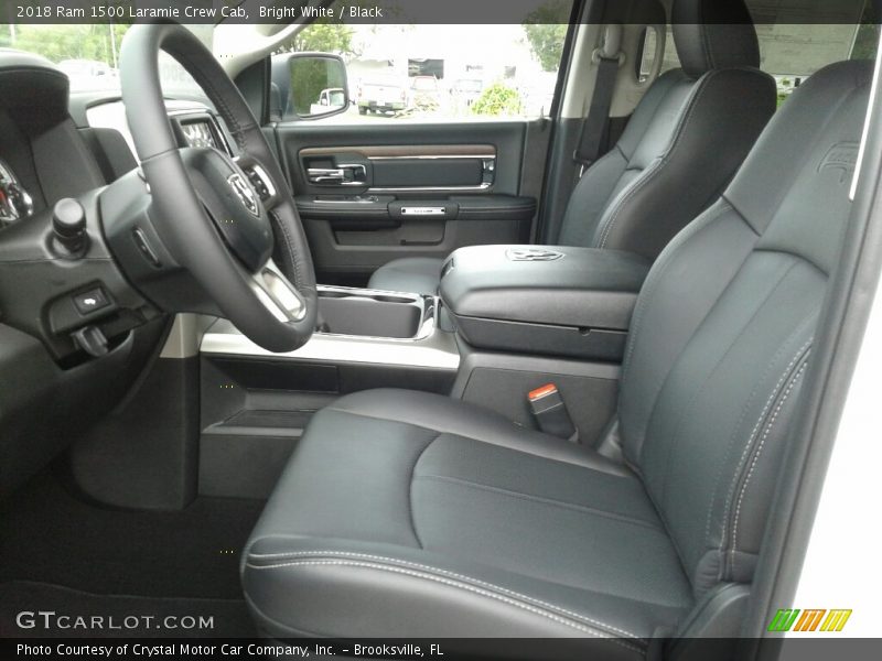 Bright White / Black 2018 Ram 1500 Laramie Crew Cab