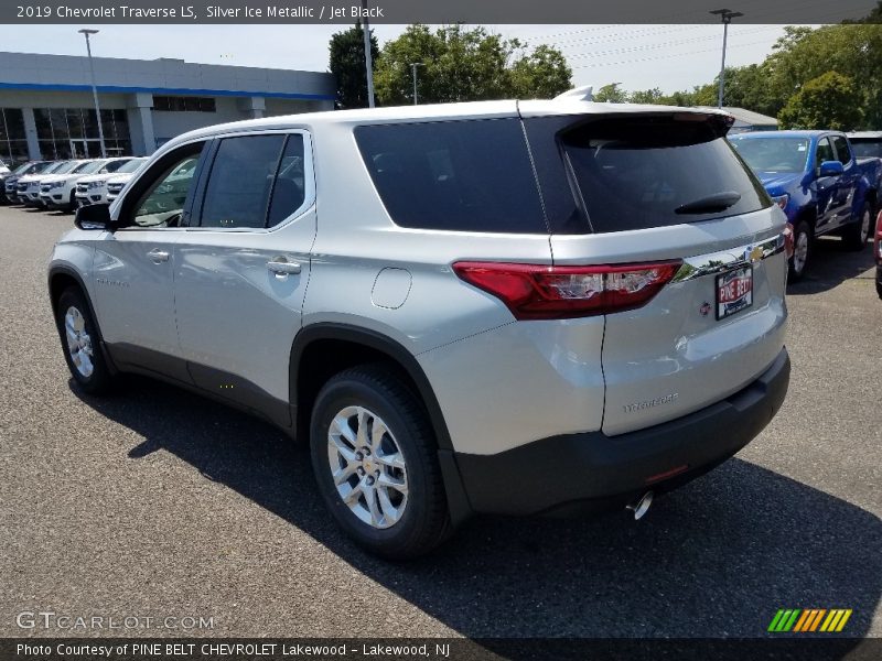 Silver Ice Metallic / Jet Black 2019 Chevrolet Traverse LS
