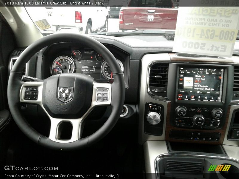 Bright White / Black 2018 Ram 1500 Laramie Crew Cab