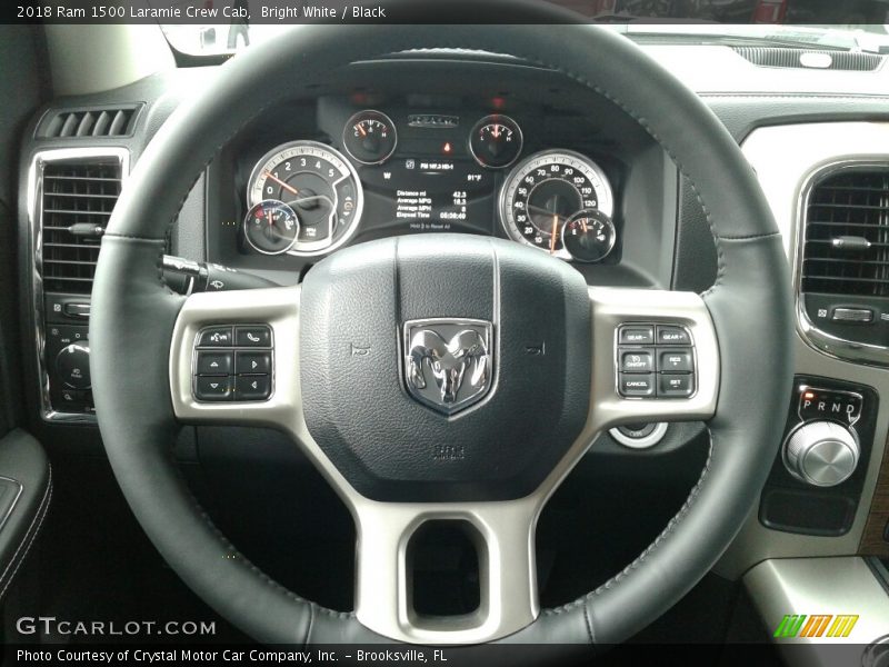 Bright White / Black 2018 Ram 1500 Laramie Crew Cab