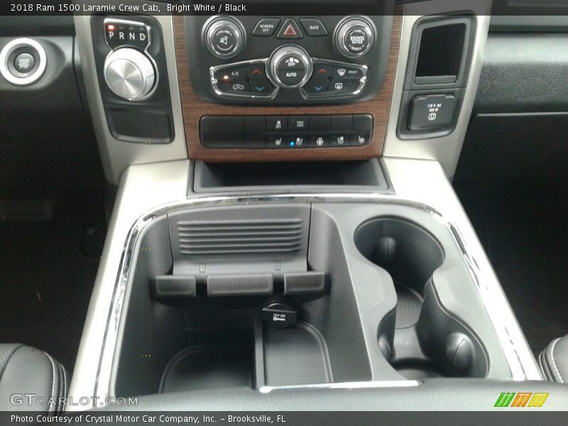 Bright White / Black 2018 Ram 1500 Laramie Crew Cab