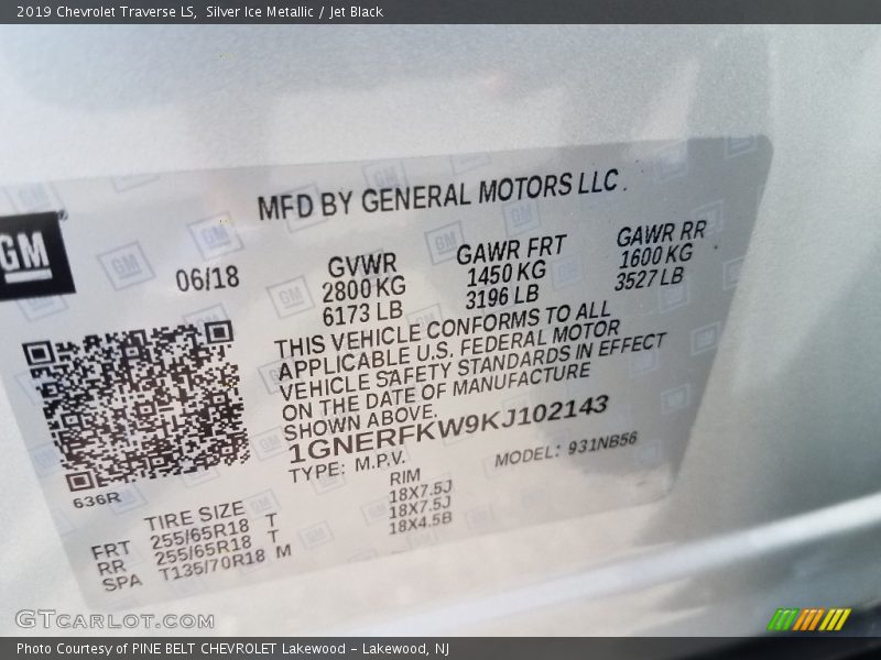 Silver Ice Metallic / Jet Black 2019 Chevrolet Traverse LS