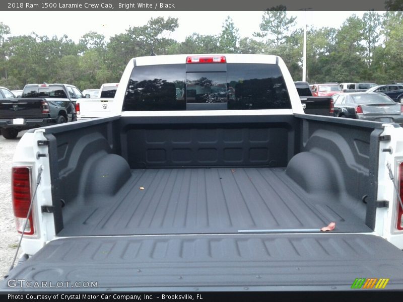 Bright White / Black 2018 Ram 1500 Laramie Crew Cab